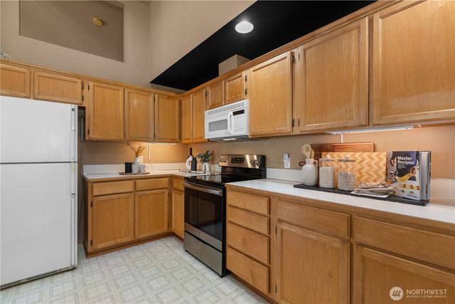 14212 SE 188th Way, Renton, WA 98058