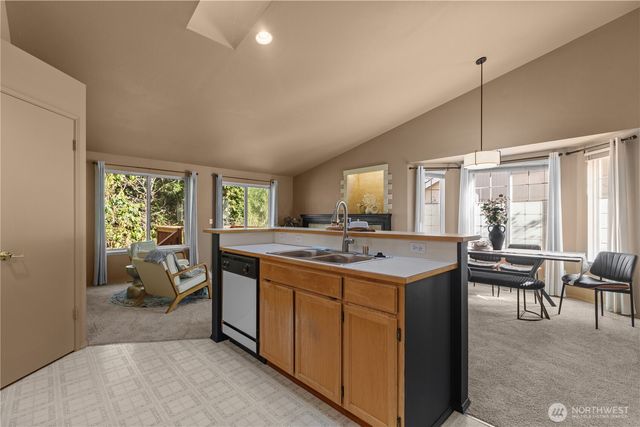 14212 SE 188th Way, Renton, WA 98058