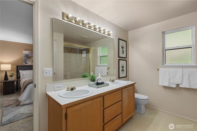 14212 SE 188th Way, Renton, WA 98058