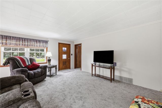 335 French Road, West Seneca, NY 14224