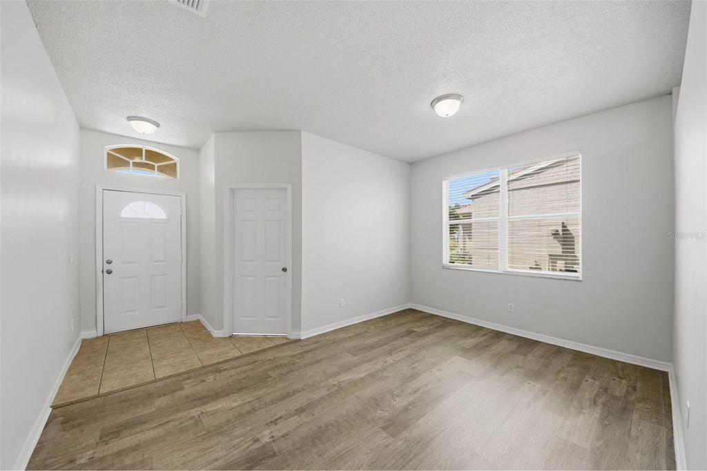 Image 2 of property listing at 949 WHISPERING CYPRESS LANE, Orlando, FL 32824