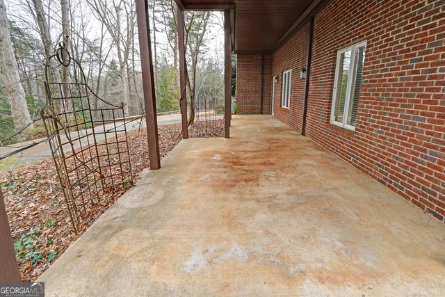 31 Willows Court, Cleveland, GA 30528