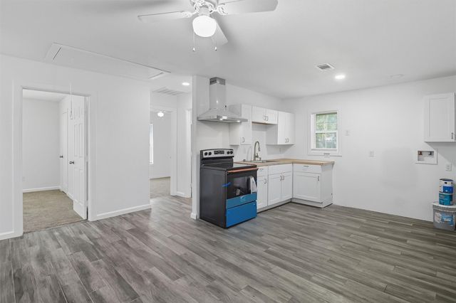 5415 Queensland Street, Houston, TX 77028