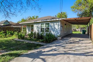 5415 Queensland Street, Houston, TX 77028