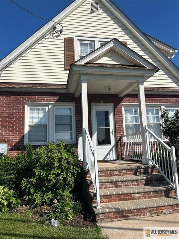 66 E Camplain Road, Manville, NJ 08835