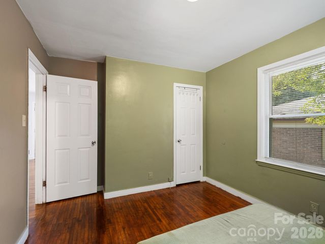 1609 Taylor Avenue, Charlotte, NC 28216