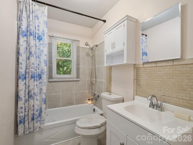 1609 Taylor Avenue, Charlotte, NC 28216