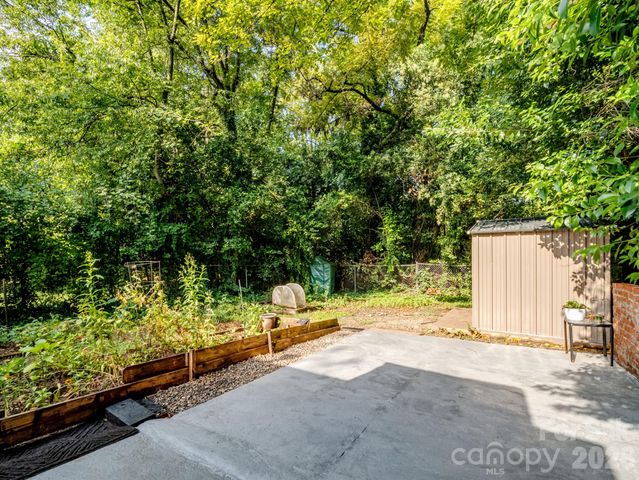 1609 Taylor Avenue, Charlotte, NC 28216