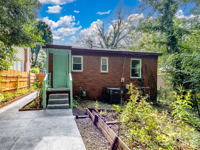 1609 Taylor Avenue, Charlotte, NC 28216