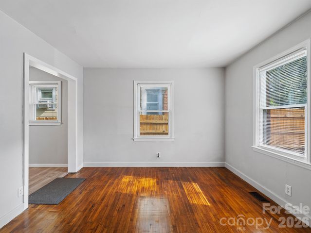 1609 Taylor Avenue, Charlotte, NC 28216