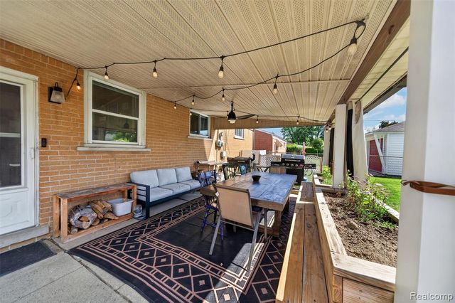 32137 Hees Street, Livonia, MI 48150