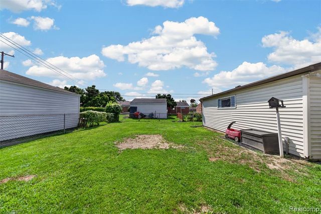 32137 Hees Street, Livonia, MI 48150