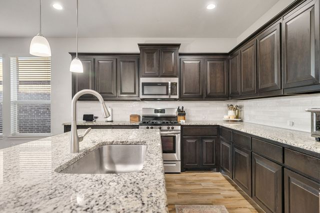 2405 Red Draw Road, Fort Worth, TX 76177