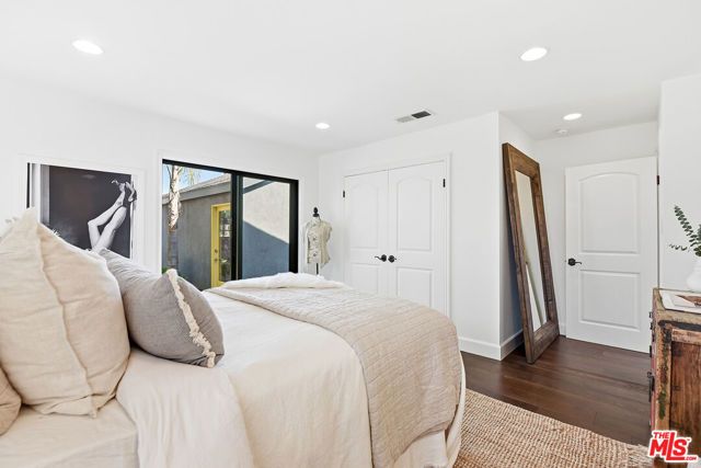 3640 Maplewood Avenue, Los Angeles, CA 90066