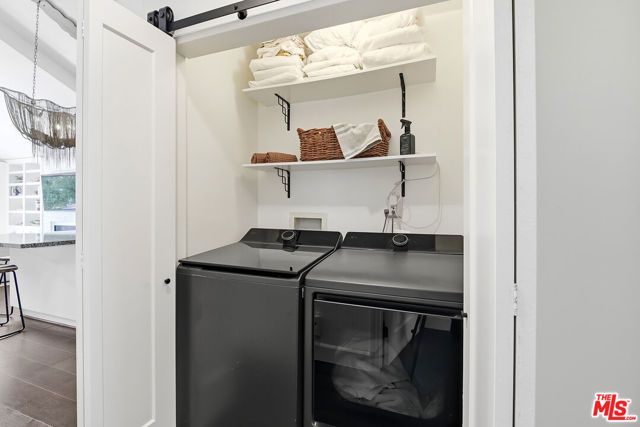 3640 Maplewood Avenue, Los Angeles, CA 90066