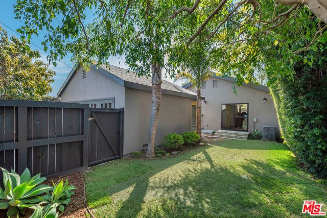 3640 Maplewood Avenue, Los Angeles, CA 90066