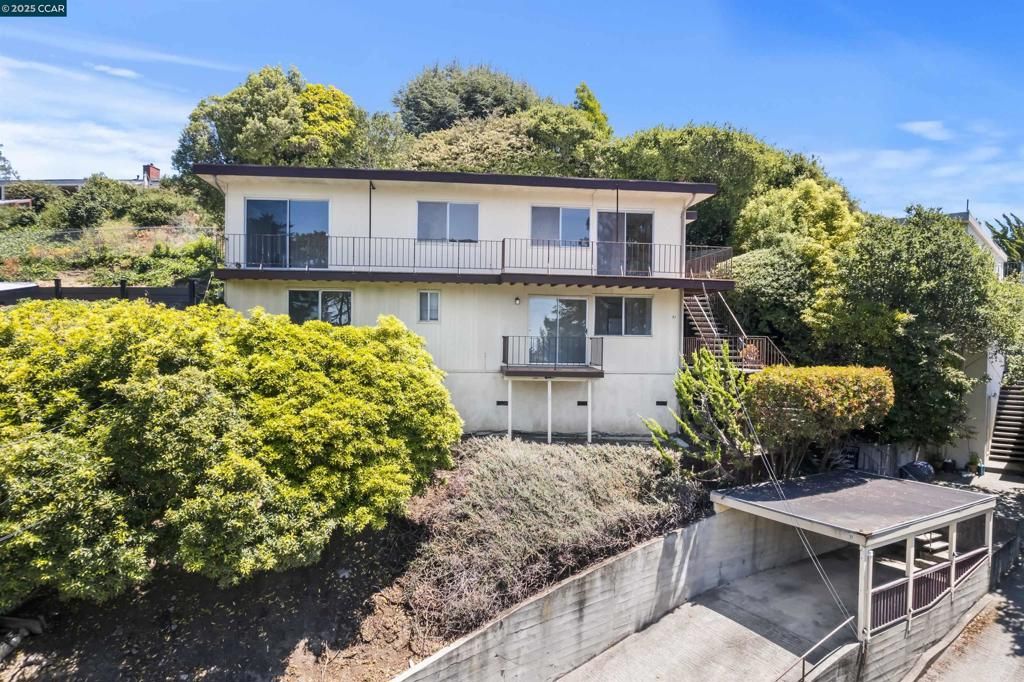 51 Rincon Rd, Kensington, CA 94707