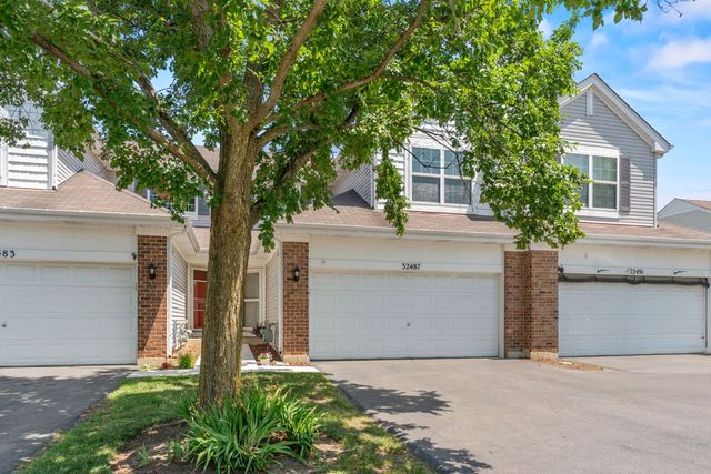 32487 N Rushmore Avenue N, Lakemoor, IL 60051