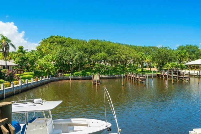 5344 Boca Marina Circle N, Boca Raton, FL 33487