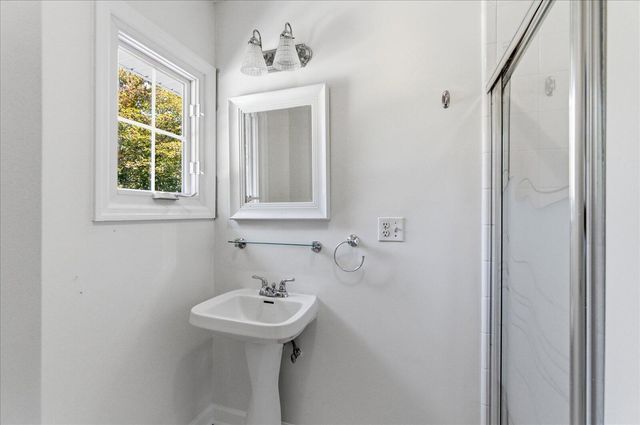 9228 Rocky Cove Drive, Chattanooga, TN 37421