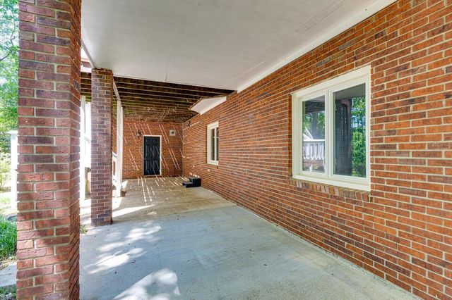 9228 Rocky Cove Drive, Chattanooga, TN 37421
