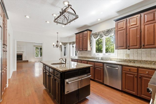 9228 Rocky Cove Drive, Chattanooga, TN 37421