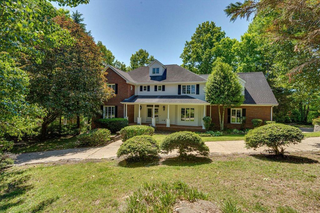 9228 Rocky Cove Drive, Chattanooga, TN 37421