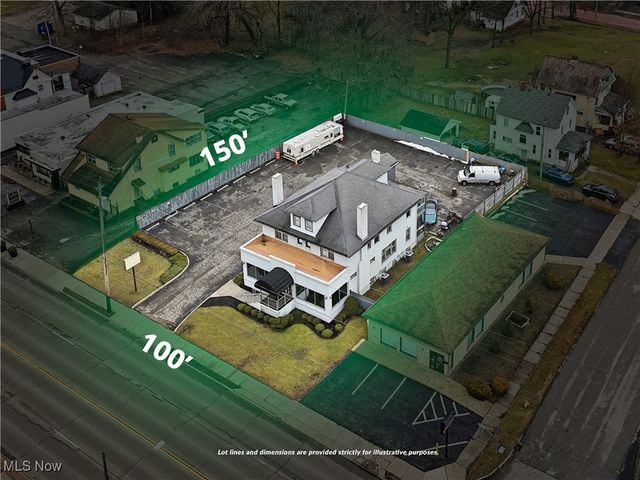 1214 E Market Street, Warren, OH 44483