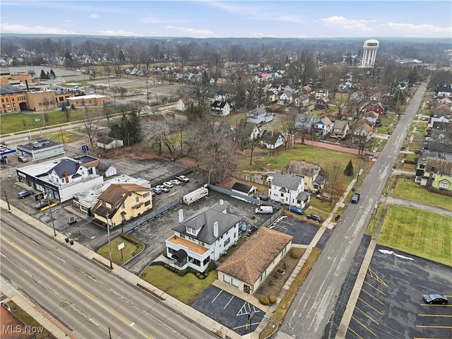 1214 E Market Street, Warren, OH 44483