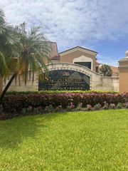 7950 N Nob Hill Road, Tamarac, FL 33321