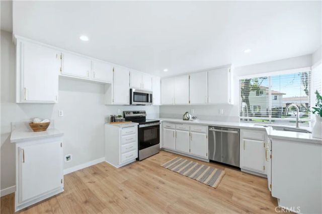 11271 Lowell Court, Cypress, CA 90630