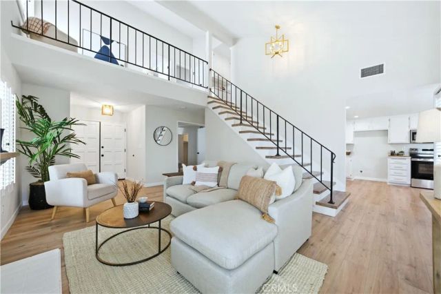 11271 Lowell Court, Cypress, CA 90630