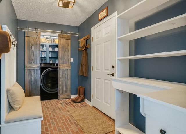 1100 High Meadows DR, Wirtz, VA 24184