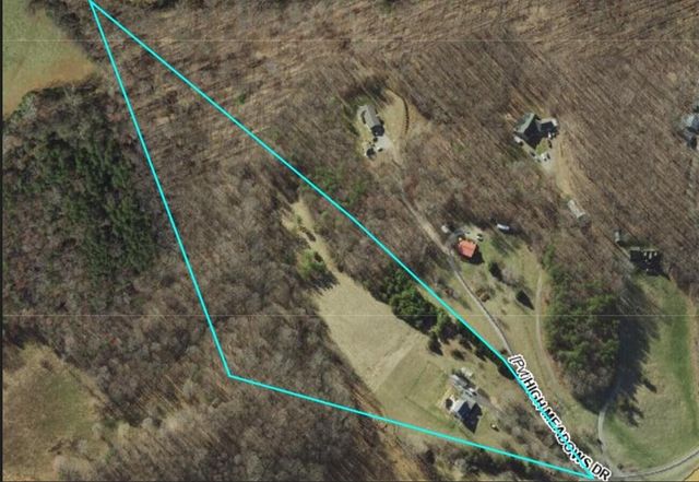 1100 High Meadows DR, Wirtz, VA 24184