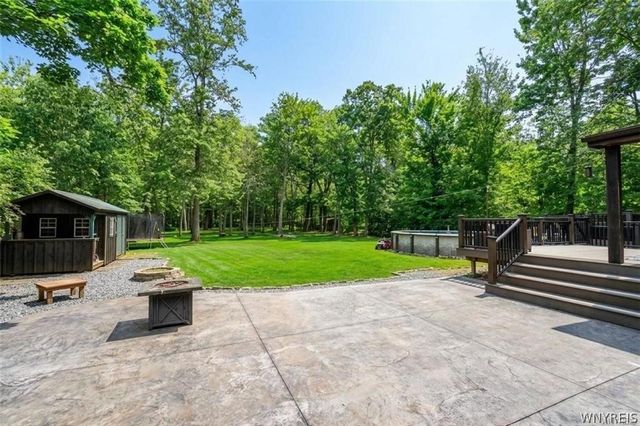598 Baseline Road, Grand Island, NY 14072