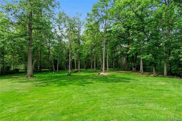 598 Baseline Road, Grand Island, NY 14072