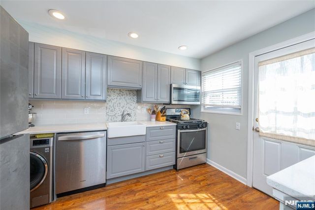 15-06 B N Plaza Road 15-06 B, Fair Lawn, NJ 07410