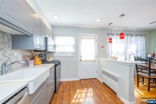 15-06 B N Plaza Road 15-06 B, Fair Lawn, NJ 07410