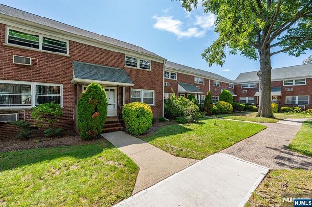 15-06 B N Plaza Road 15-06 B, Fair Lawn, NJ 07410