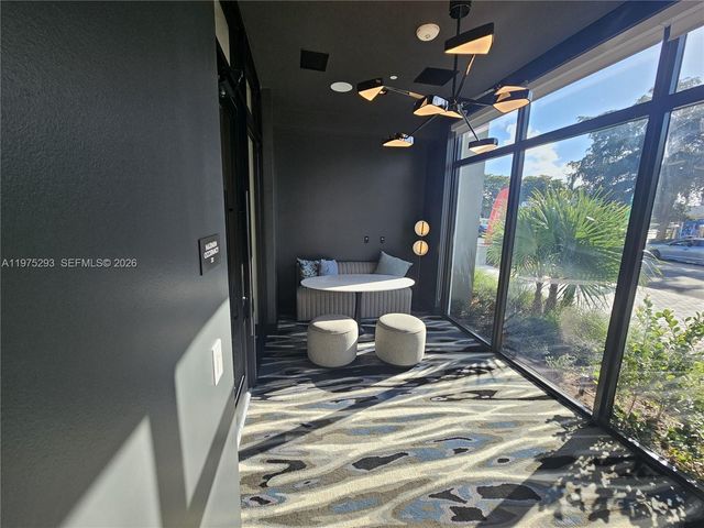 1650 NE 124th St 246, North Miami, FL 33181