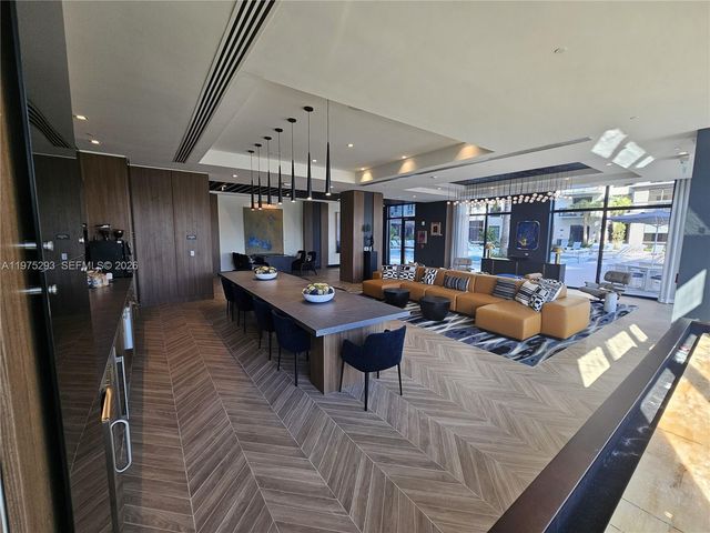 1650 NE 124th St 246, North Miami, FL 33181