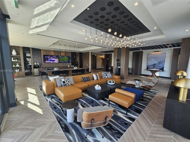 1650 NE 124th St 246, North Miami, FL 33181