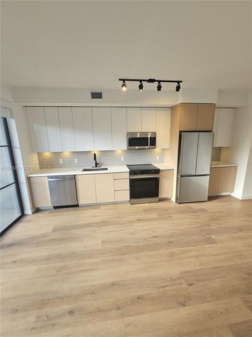 1650 NE 124th St 246, North Miami, FL 33181