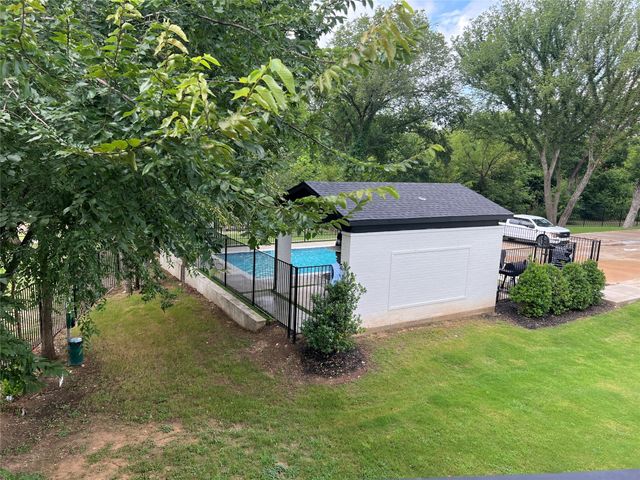 408 Dr Martin Luther King Jr Boulevard 201, Waxahachie, TX 75165
