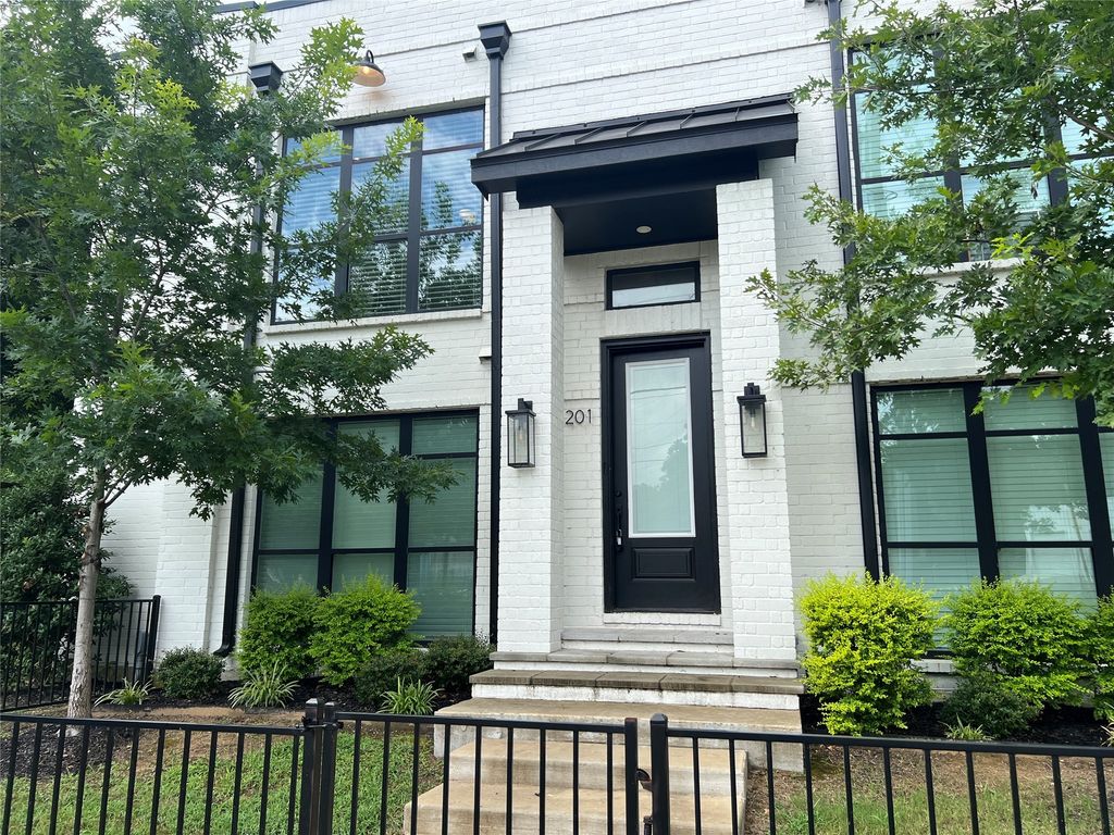 408 Dr Martin Luther King Jr Boulevard 201, Waxahachie, TX 75165