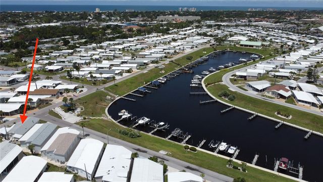 809 S WATERWAY, Venice, FL 34285