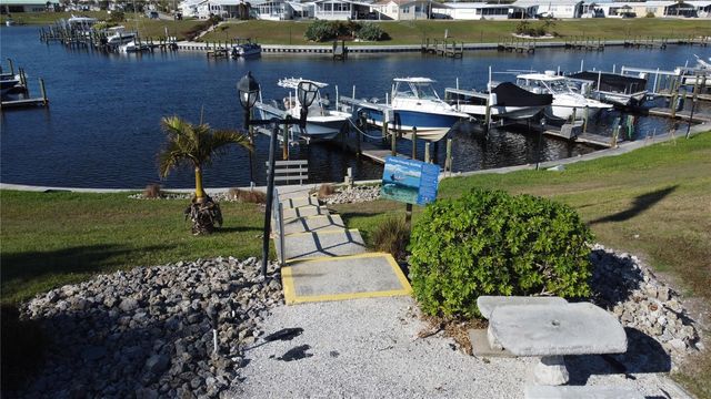 809 S WATERWAY, Venice, FL 34285