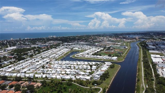 809 S WATERWAY, Venice, FL 34285