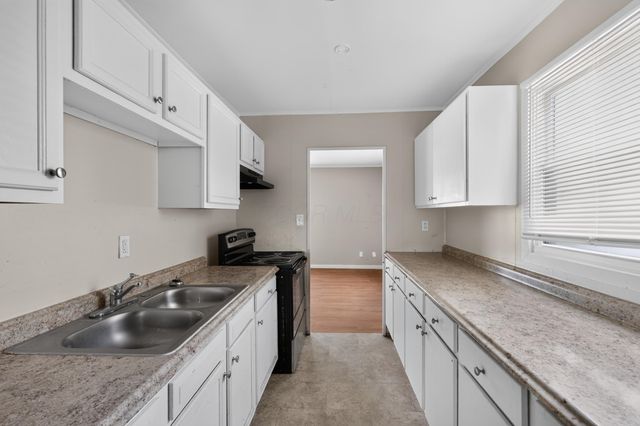 1170 S Hampton Road, Columbus, OH 43227