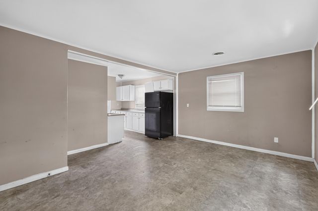 1170 S Hampton Road, Columbus, OH 43227